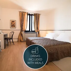 Kastel Hotel